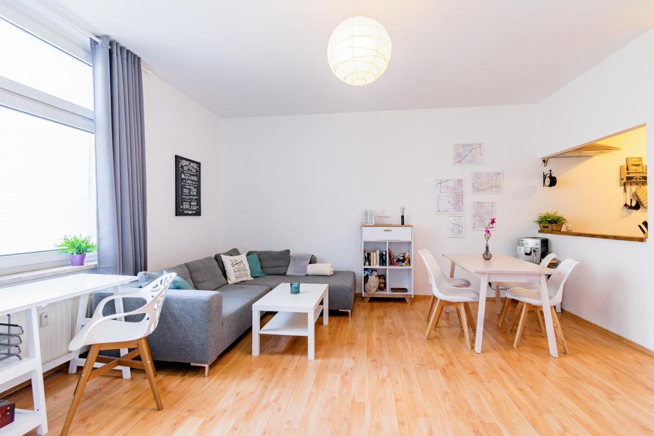 Helle Wohnung In Top-Lage, Hasselbachplatz - Altstadt, W-Lan, 4 Schlafplaetze Magdeburg Eksteriør bilde